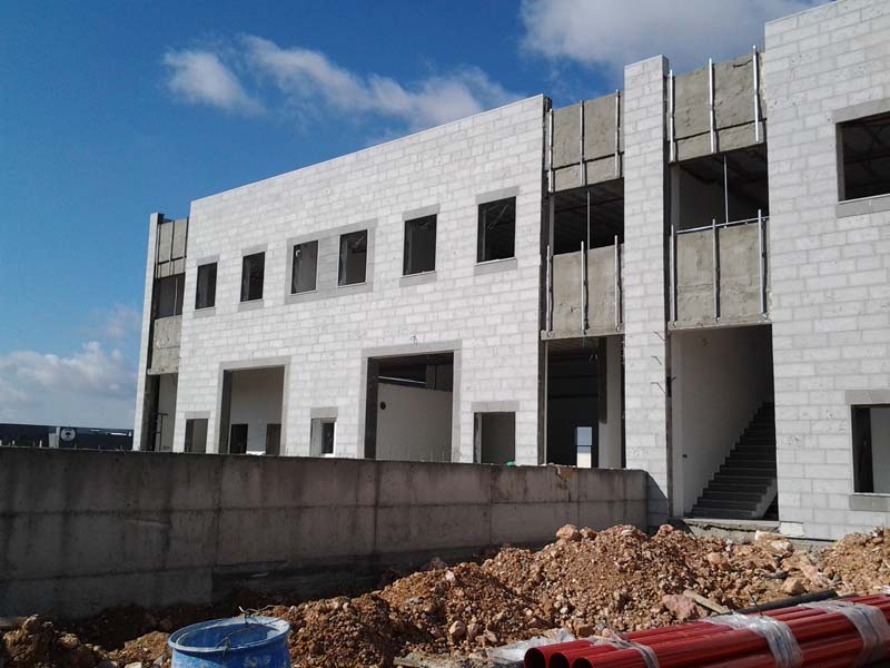 מבנה תעשיה בבניה קונוונציונלית